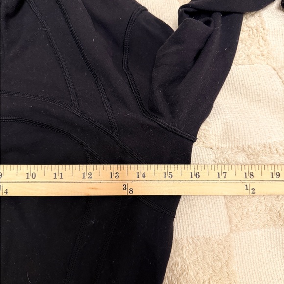 Lululemon Define Jacket
Black size 6 - Picture 5 of 7
